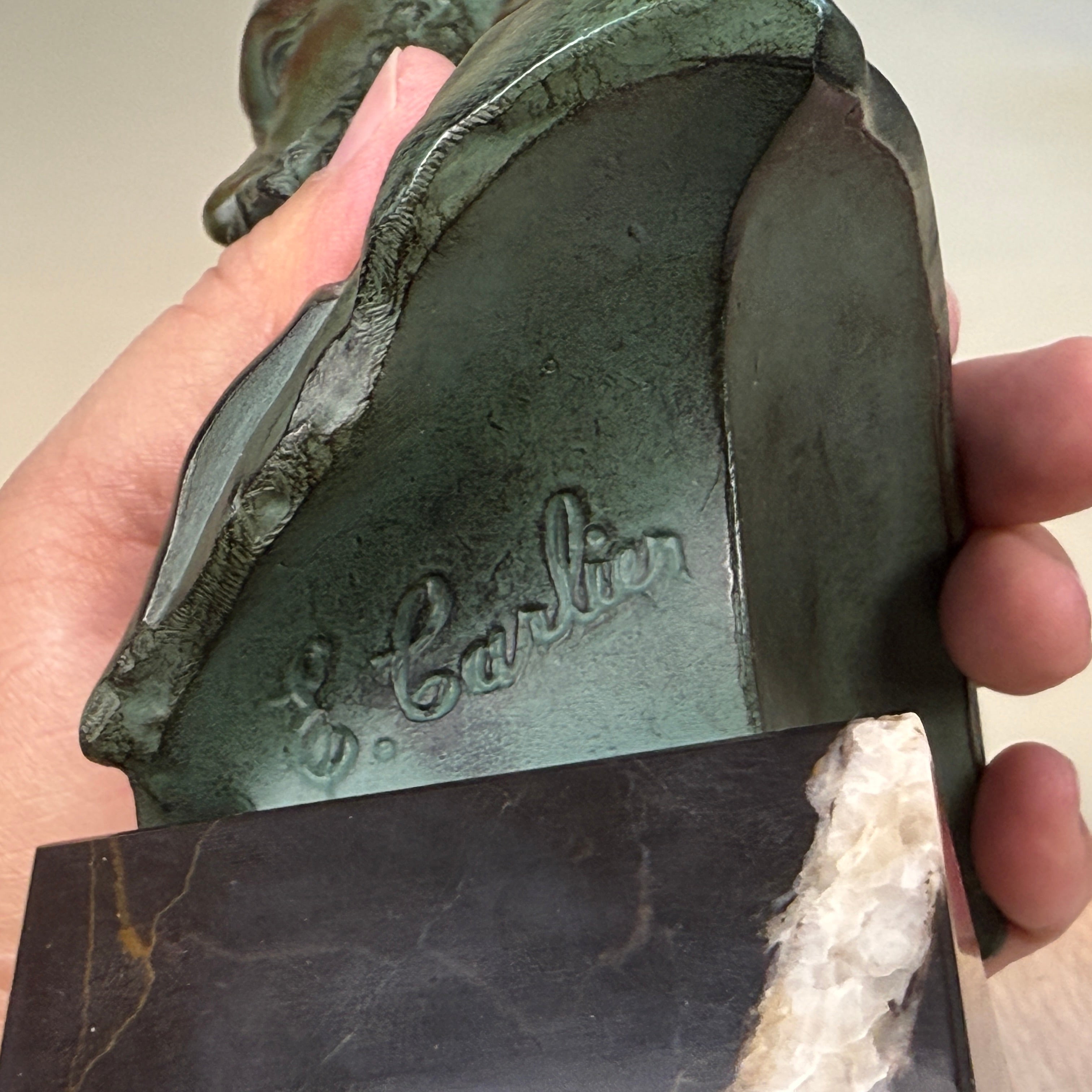 法国维克多·雨果青铜半身像,带 E. Carlier 签名,或19世纪末 — 20世纪初 / French Victor Hugo Bronze Bust, Signed E. Carlier, Late 19th – Early 20th Century