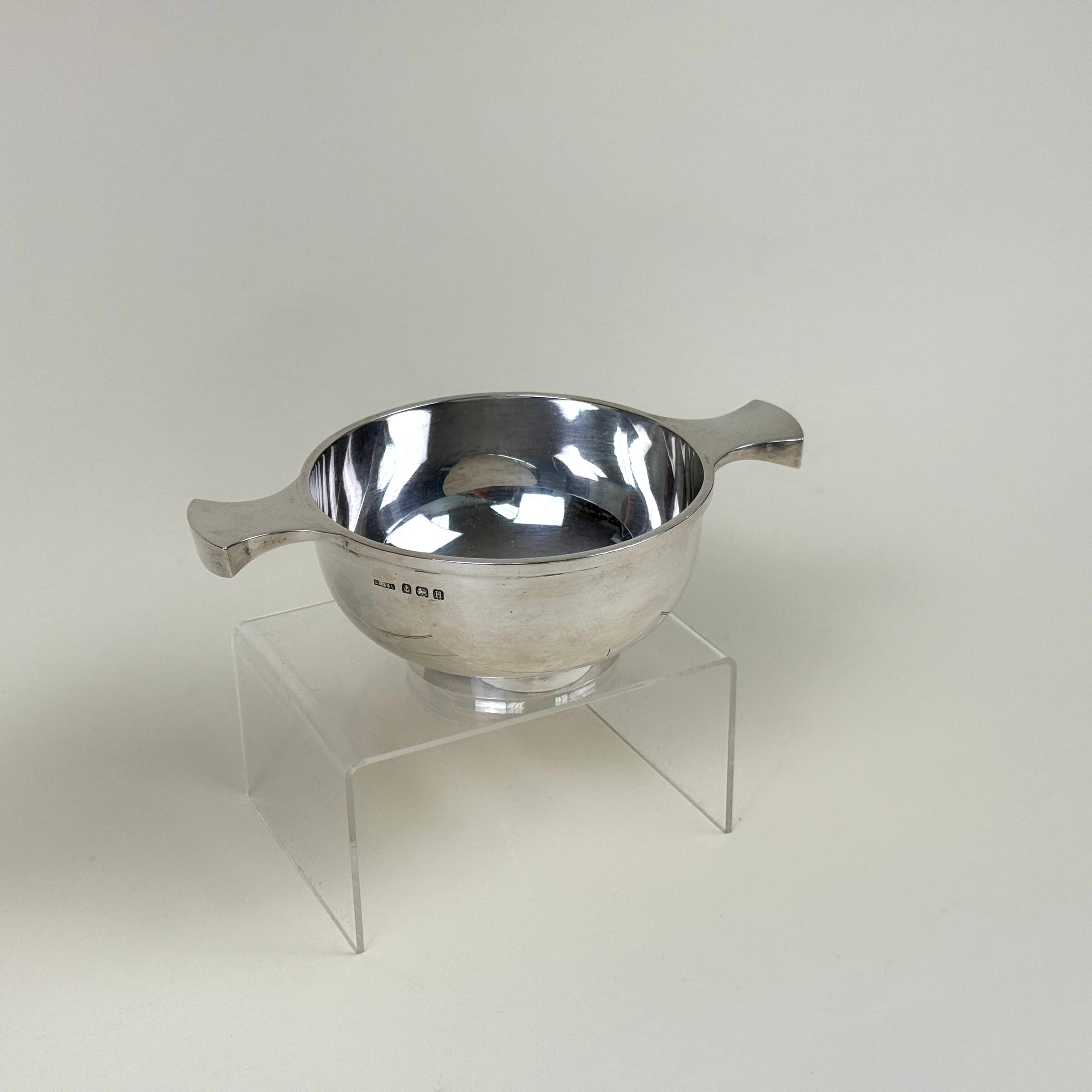苏格兰风格双柄奶油碗|1932年 英国伯明翰银器 / Scottish-Style Sterling Silver Two-Handled Cream Bowl Birmingham, 1932 | by G. Unite & Sons & Lyde Ltd.