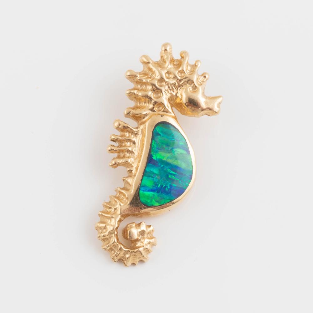 14k 黄金海马吊坠|蛋白石镶嵌