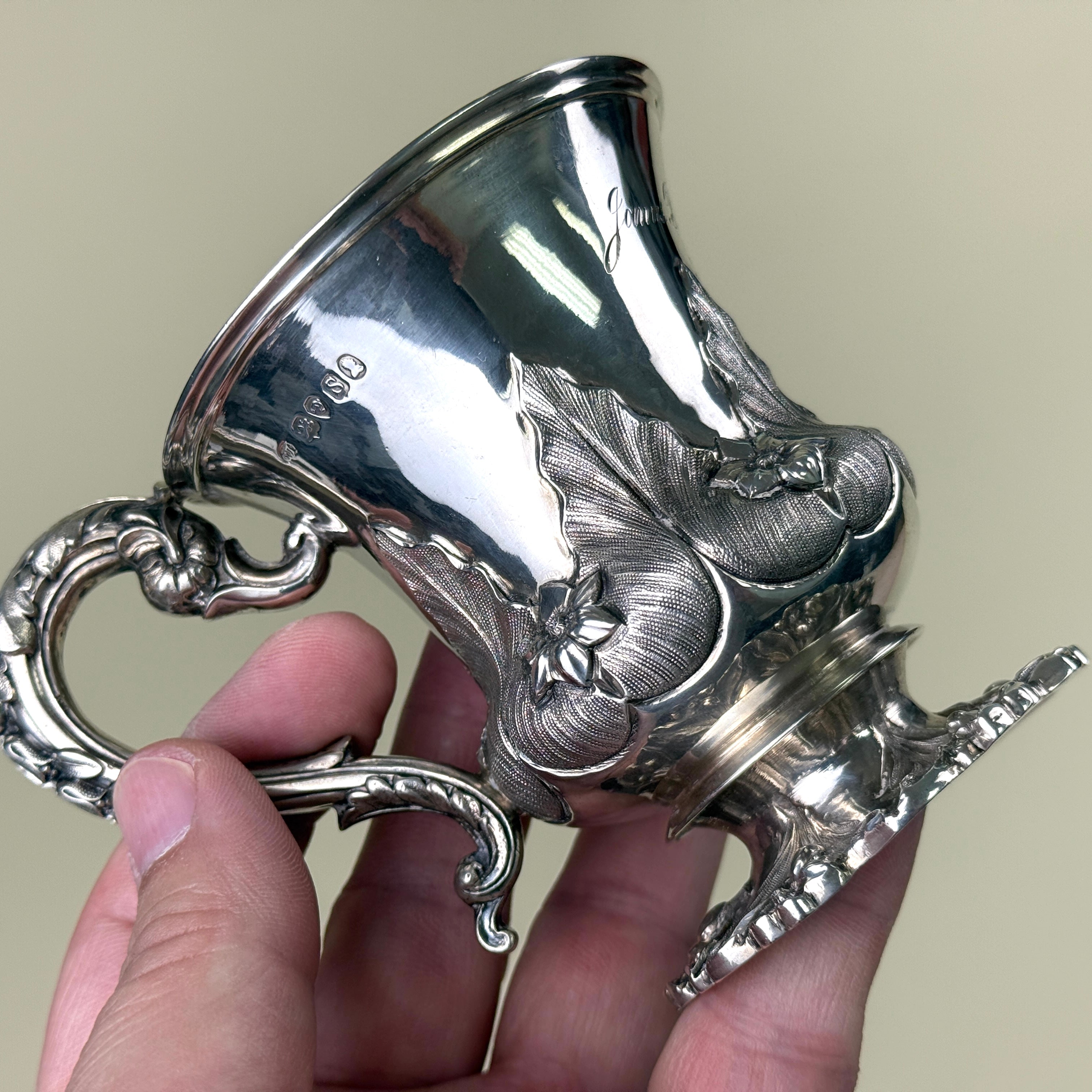 英国纯银浮雕银杯 威廉四世时期 |1833年伦敦制 / British Sterling Silver Embossed Cup · William IV Period | London, 1833