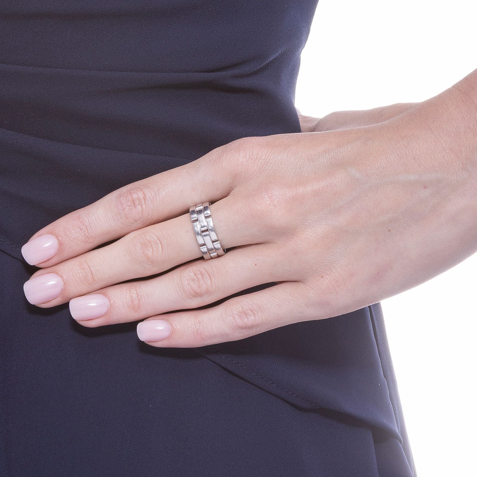 卡地亚 · “Maillon Panthère” · 18K白金戒指 / Cartier “Maillon Panthère” 18K White Gold Ring