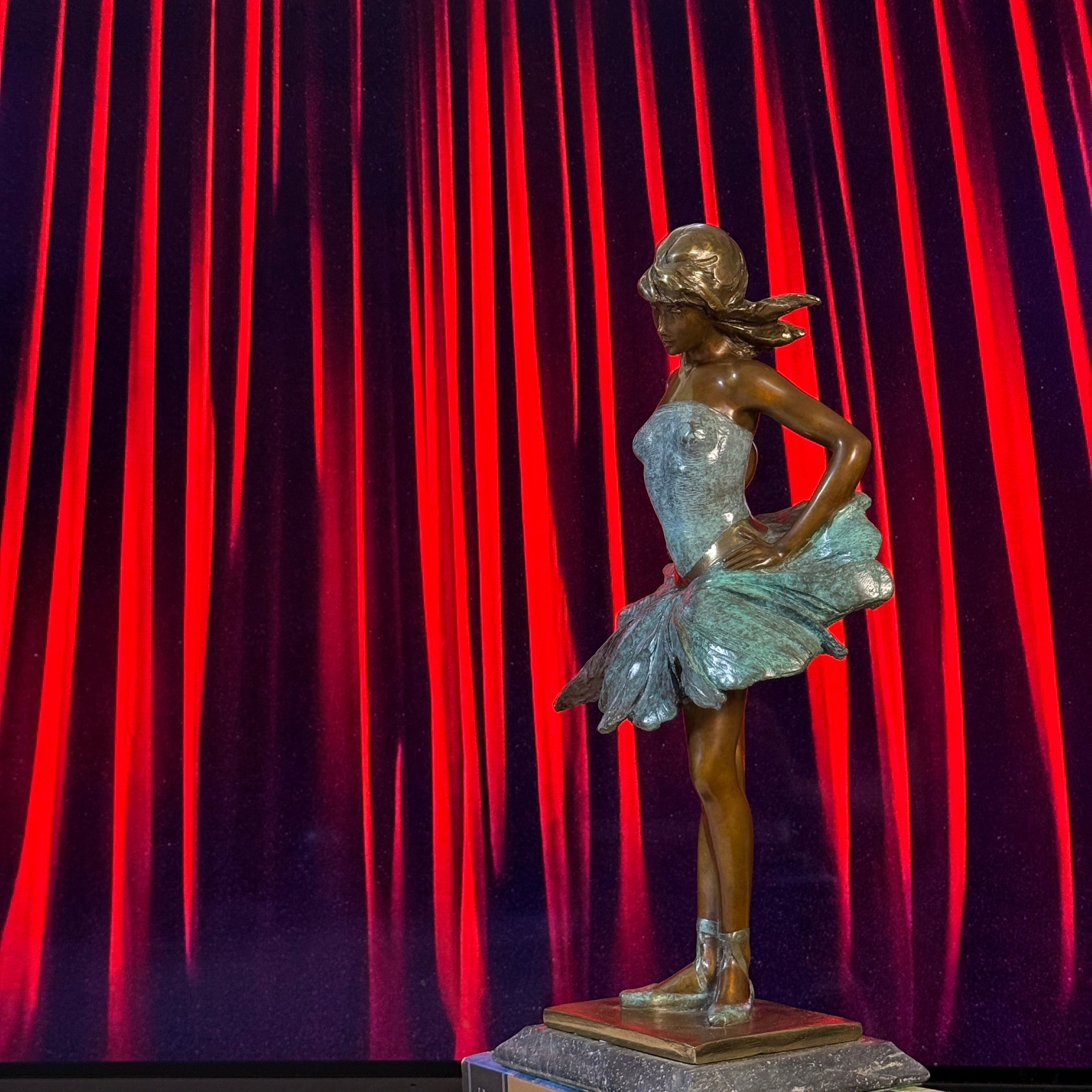 《芭蕾舞者》限量青铜雕塑   意大利当代雕塑家签名作品 / "Ballerina" Limited Edition Bronze Sculpture · Signed Work by Contemporary Italian Sculptor