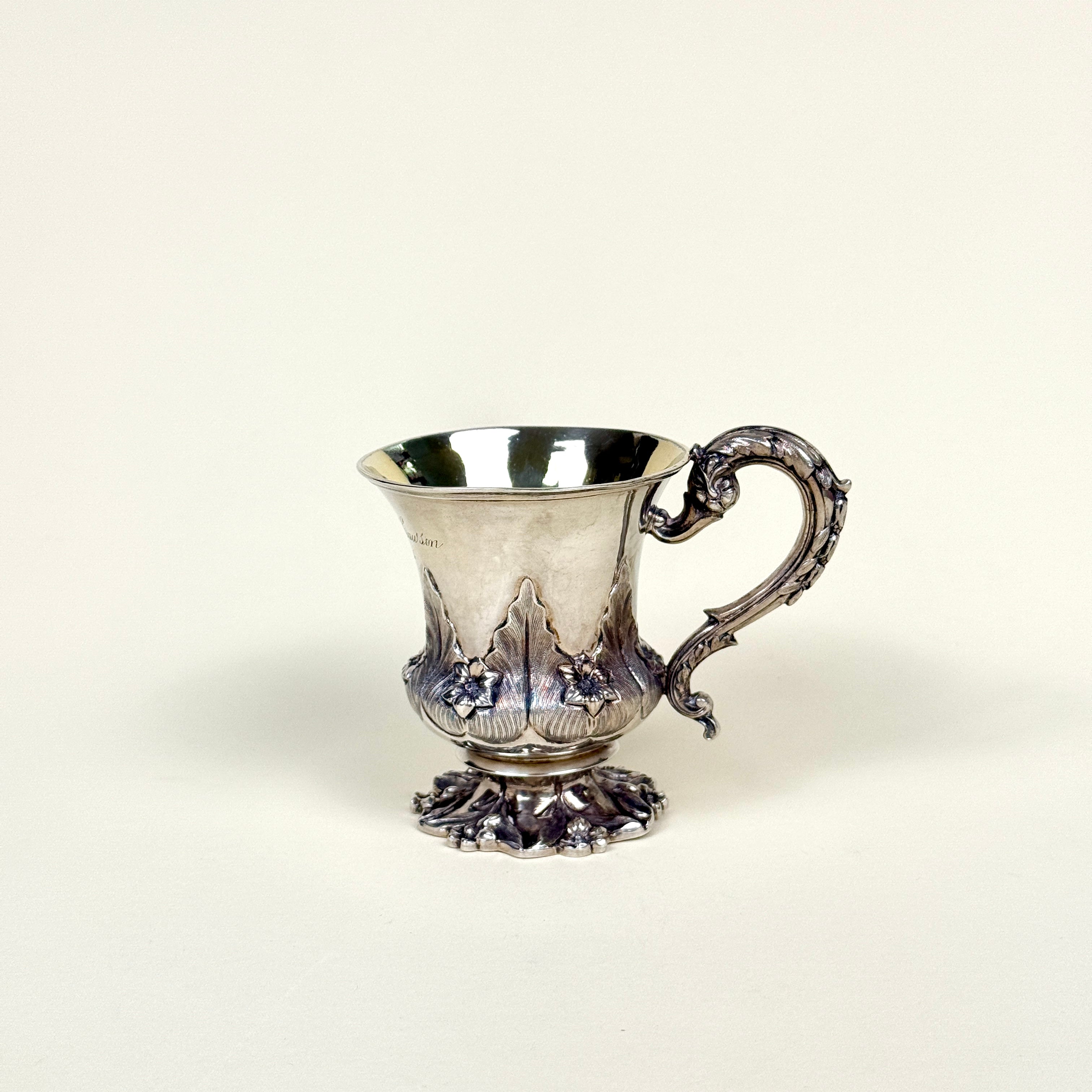英国纯银浮雕银杯  威廉四世时期 ｜1833年伦敦制 / British Sterling Silver Embossed Cup · William IV Period | London, 1833