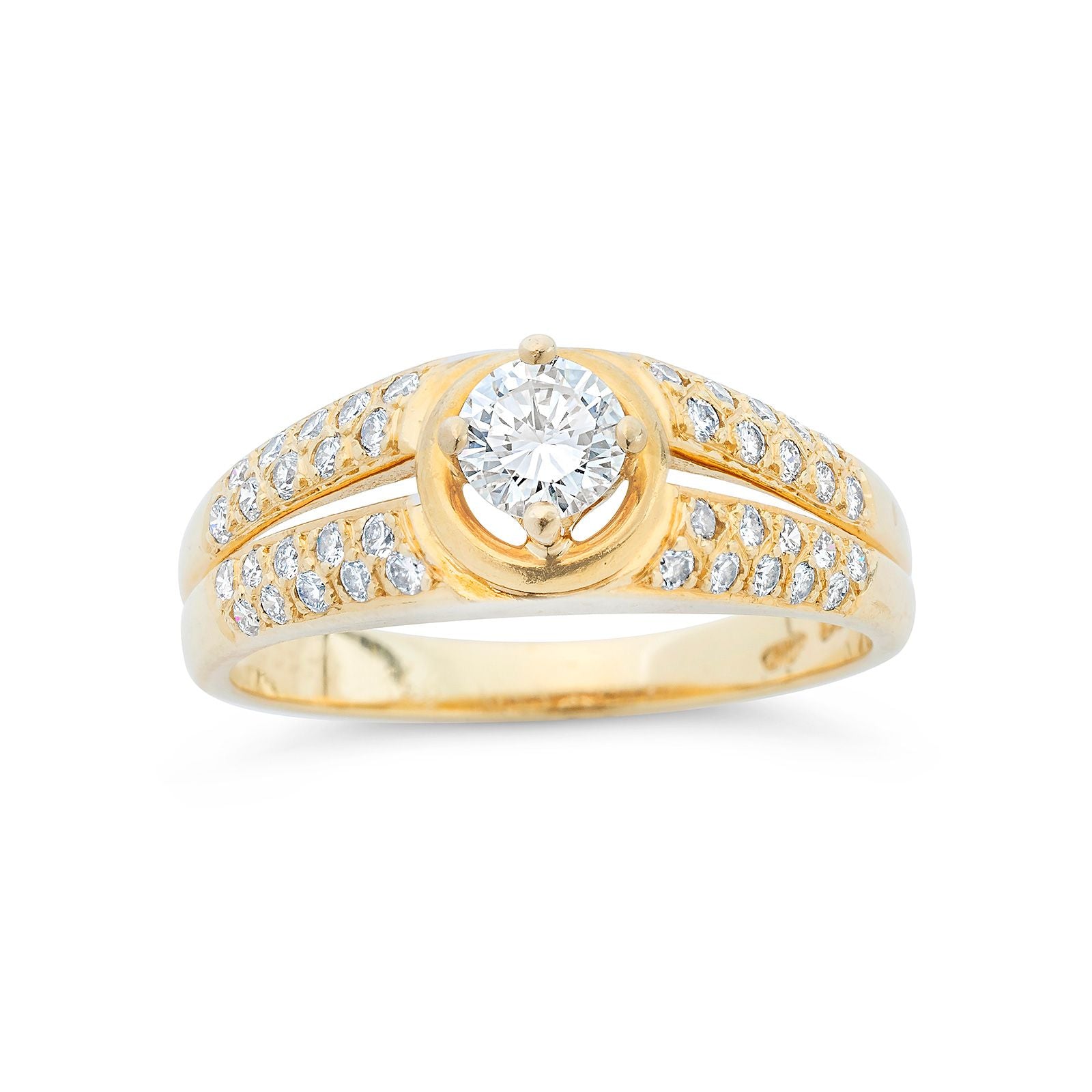 钻石 · 18K金戒指 / Diamond and 18K Gold Ring
