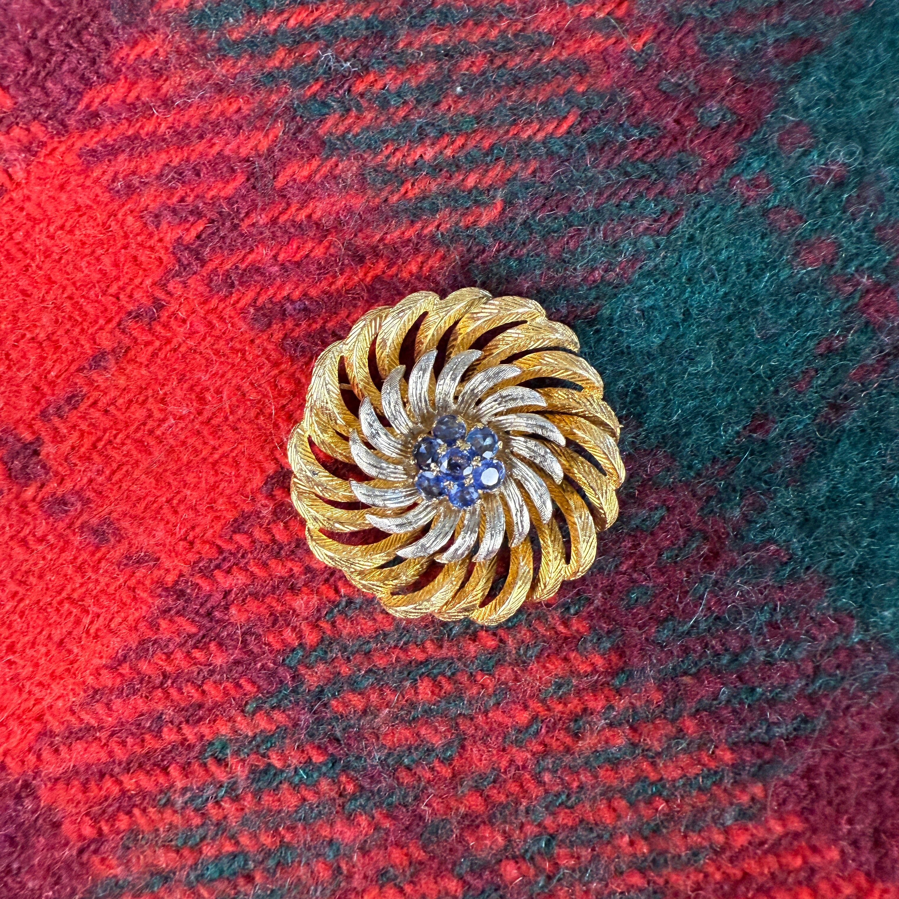 意大利18K金双色金工蓝宝石胸针 1960年代 / Italian 18K Gold Two-Tone Sapphire Brooch, 1960s