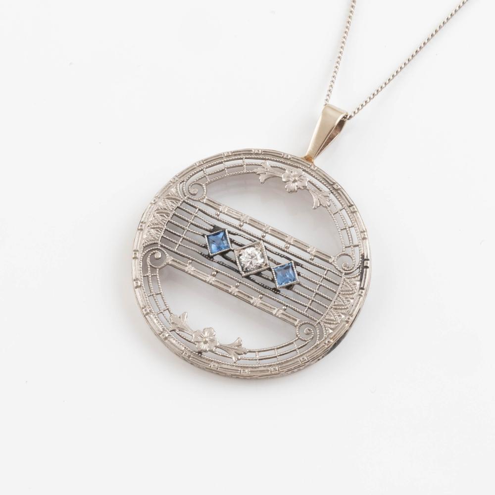 14k 白金镂空吊坠项链｜钻石与蓝宝石点缀
