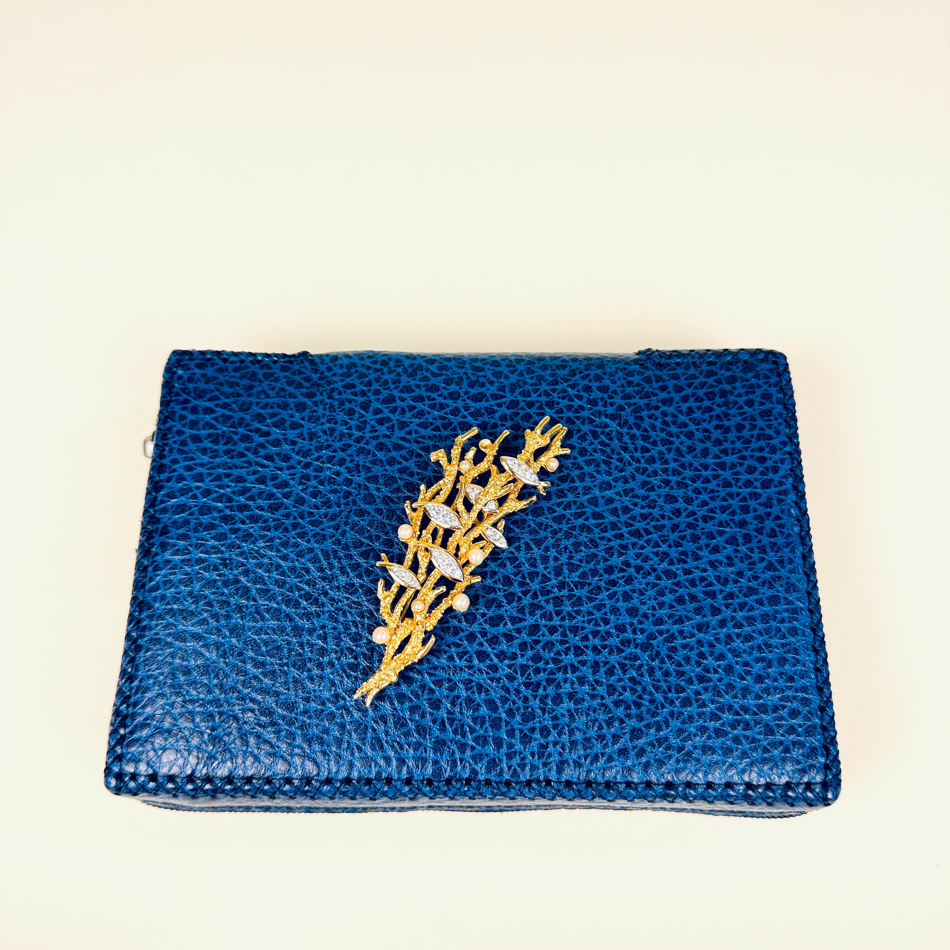 珊瑚枝影 · Boucher金质仿珍珠钻饰胸针（编号9318P）Coral Branch Silhouette · Boucher Gold-Tone Simulated Pearl and Rhinestone Brooch (No. 9318P)