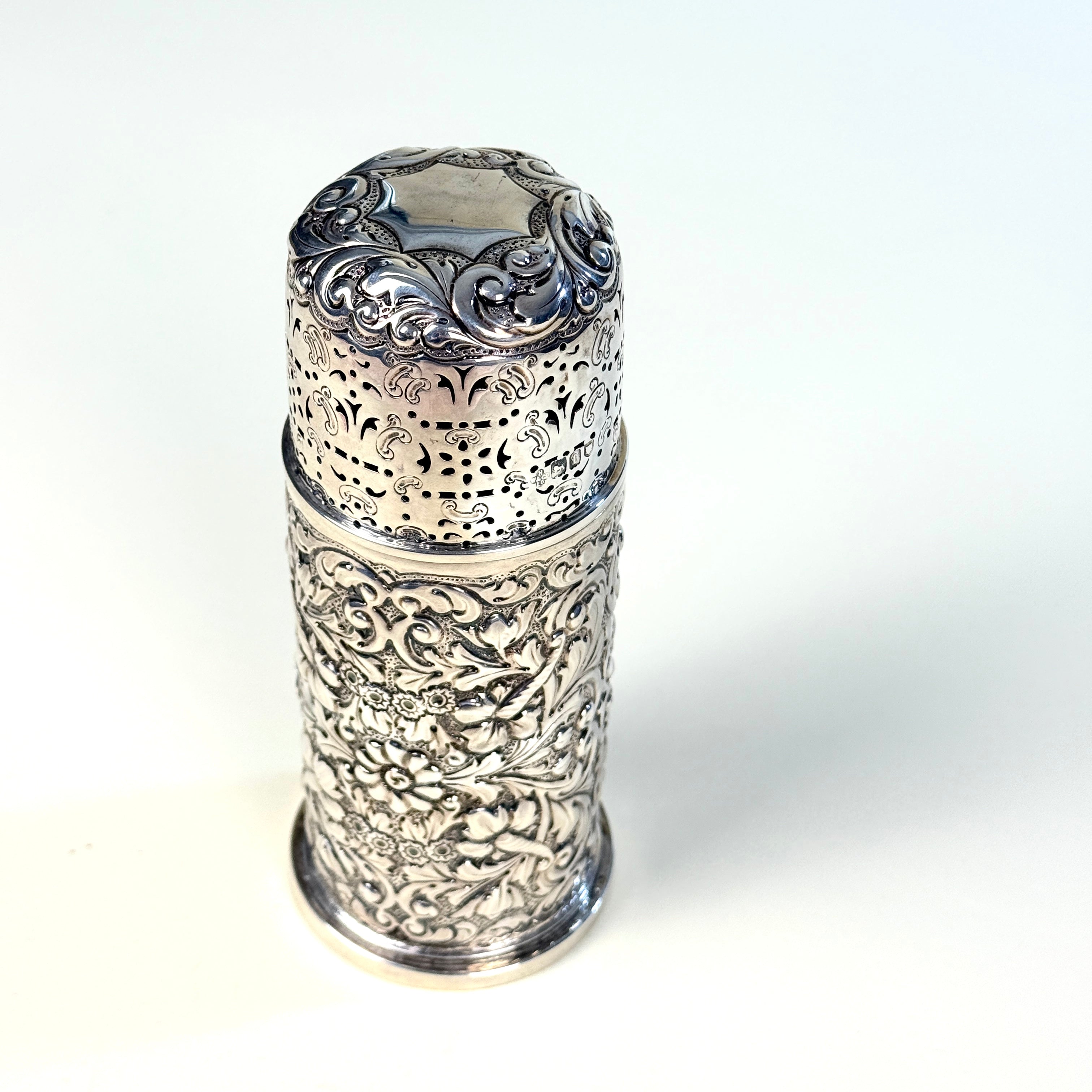 英国浮雕银糖罐 爱德华时期 Edwardian British Embossed Silver Sugar Bowl, Horace Woodward & Co. 1901年