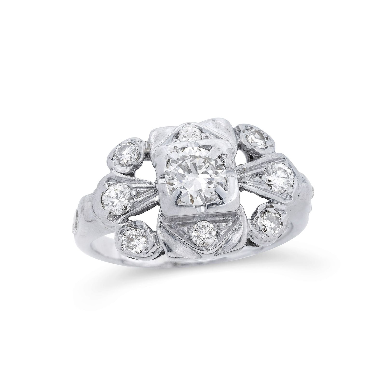 钻石 · 14K白金戒指 / Diamond and 14K White Gold Ring